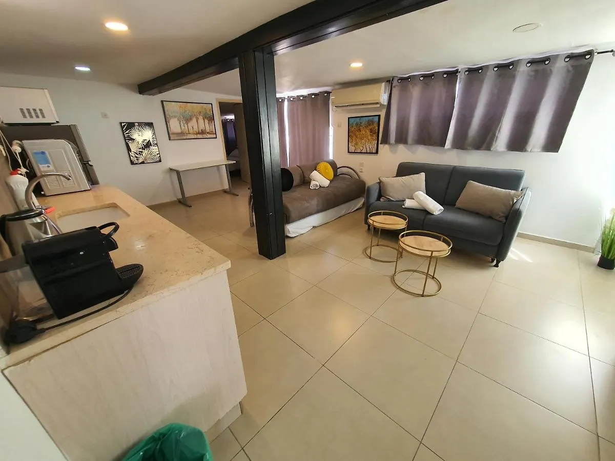 Barak Royal Suites 20 Sea View - ג'קוזי בחצר ומרפסות עם נוף לים Eilat Apartman